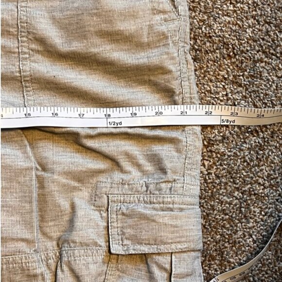 Sundance Pale Gray Cotton Fine Corduroy Cargo Jogger Pants - Picture 6 of 10